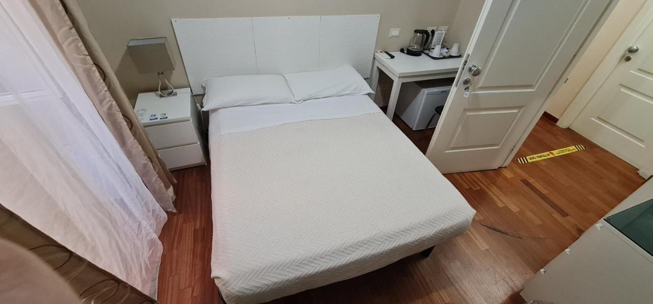 Hotel Martino Ai Monti Rome Room photo